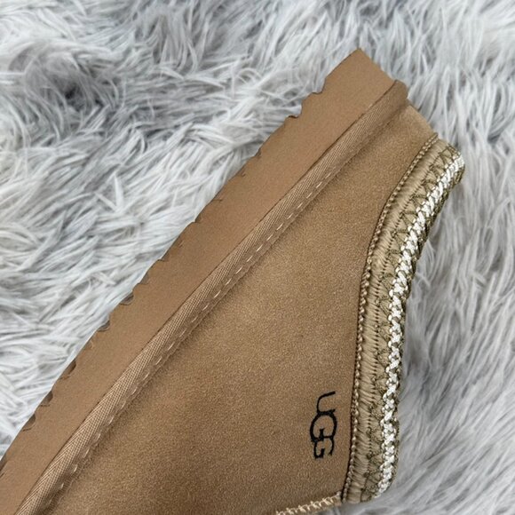 UGG Tan Half-Slippers - Picture 6 of 9